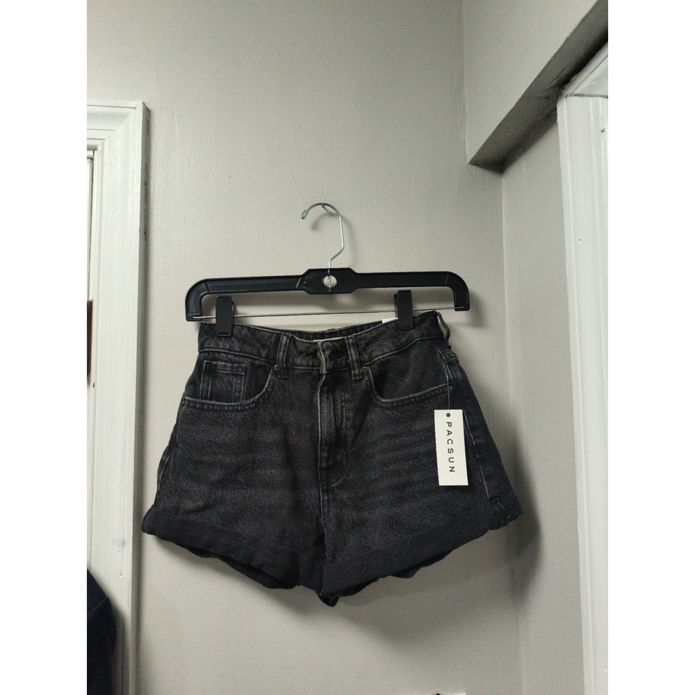 Women's PacSun Mom Shorts Hot stuff  Black Shorts NWT Size 23 New